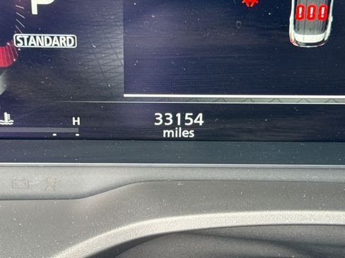 Used 2025 Nissan Rogue SL FWD image 20