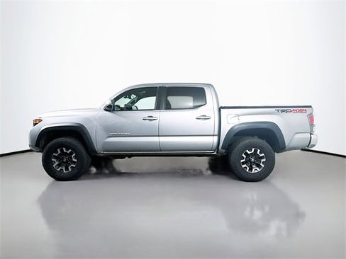 Used 2021 Toyota Tacoma TRD Off-Road image 5