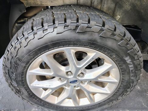 Used 2015 Ford Expedition Limited w/ Equipment Group 301A image 27