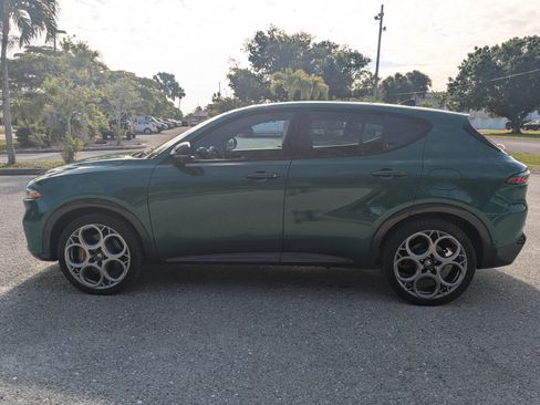 Used 2024 Alfa Romeo Tonale Veloce AWD/4WD image 8
