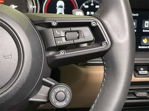 Used 2023 Porsche 911 Carrera image 37