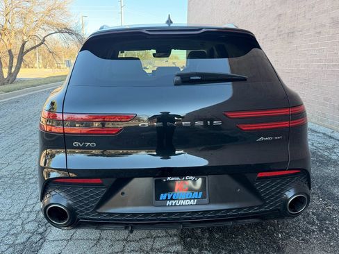 Used 2023 Genesis GV70 3.5T Sport w/ Sport Prestige Package image 4