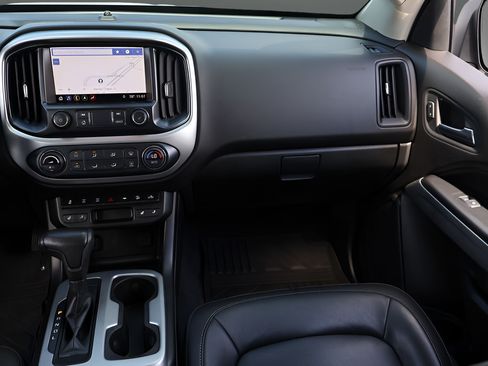 Used 2019 Chevrolet Colorado ZR2 w/ ZR2 Dusk Special Edition AWD/4WD image 16