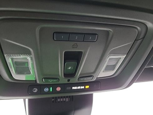 Used 2024 GMC Sierra 1500 Denali image 12