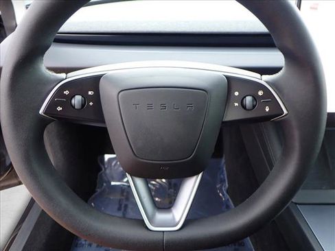 Used 2025 Tesla Model 3 Long Range image 11