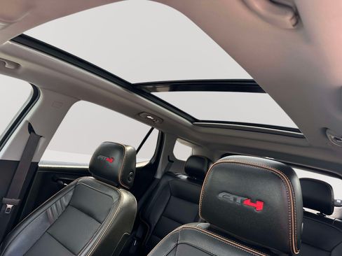 Used 2022 GMC Terrain AT4 w/ Infotainment Package II AWD/4WD image 8