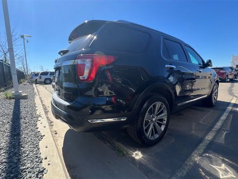 Used 2018 Ford Explorer Limited image 3