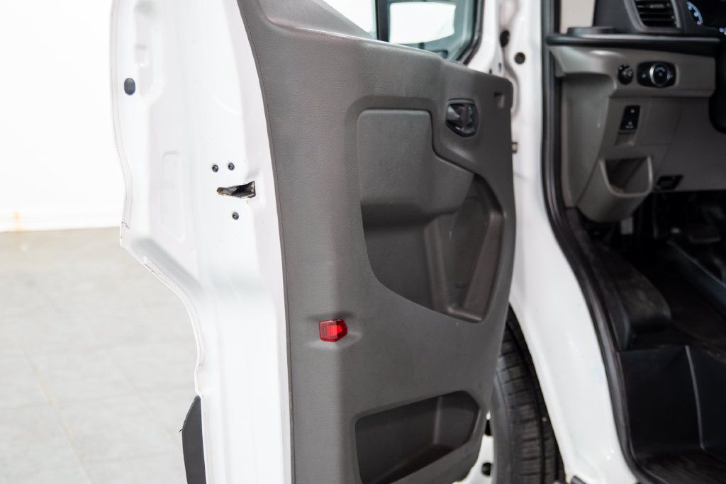 Used 2022 Ford Transit 350 XL RWD image 5