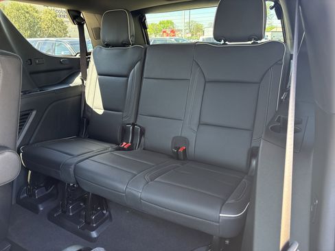 Used 2026 Chevrolet Tahoe Premier AWD/4WD image 17