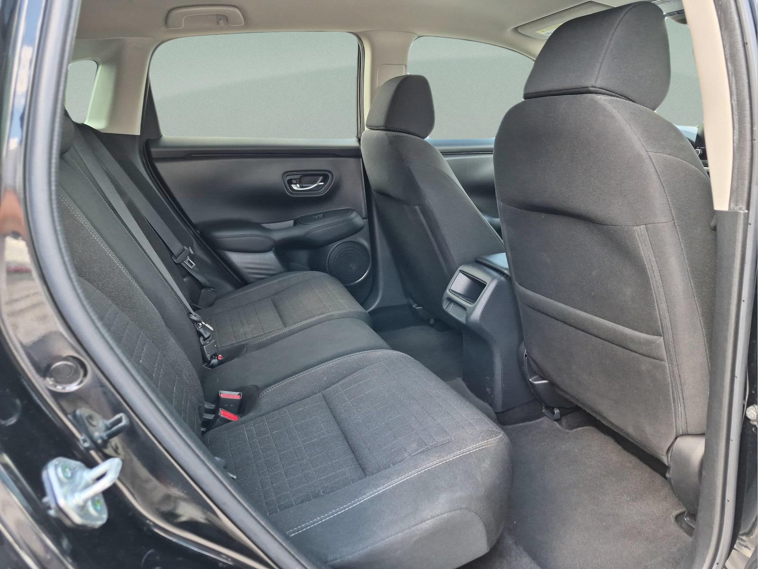 Certified 2023 Honda HR-V LX image 18