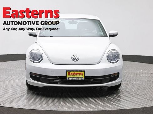 Used 2015 Volkswagen Beetle 1.8T FWD image 2