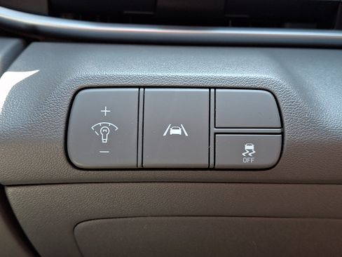 Certified 2023 Hyundai Elantra SEL w/ Preferred Accessory Package FWD image 25
