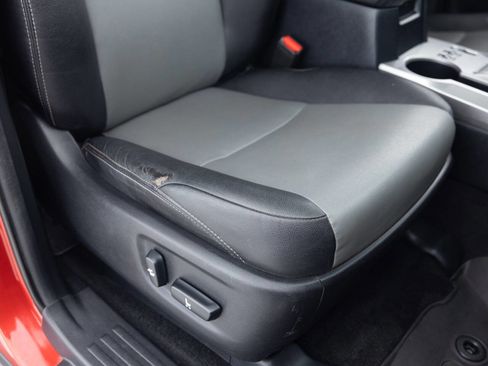 Used 2016 Toyota 4Runner SR5 Premium AWD/4WD image 30