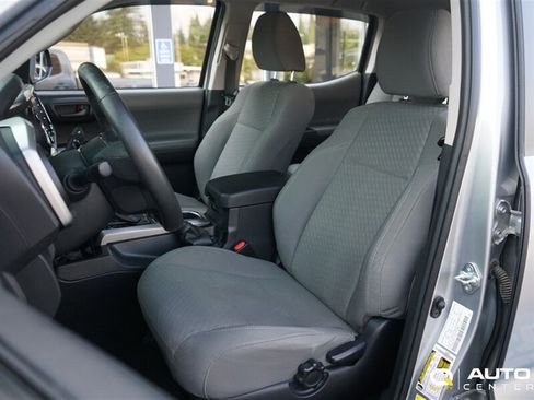 Used 2021 Toyota Tacoma SR5 w/ SR5 Appearance Package (SM) RWD image 11