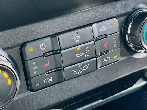 Used 2019 Ford F150 XLT w/ Equipment Group 302A Luxury AWD/4WD image 20
