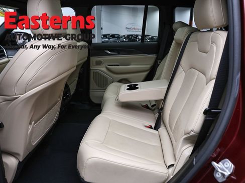 Used 2022 Jeep Grand Cherokee Limited 4xe AWD/4WD image 24
