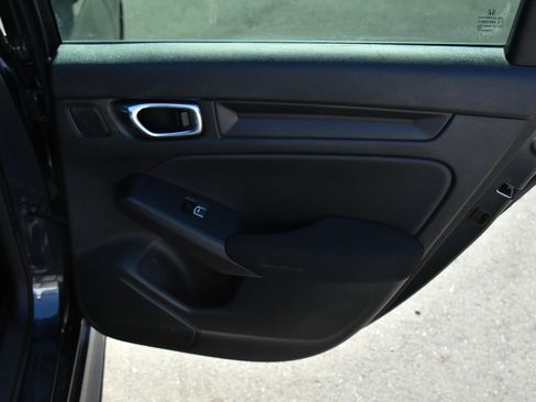 Used 2025 Honda Civic Sport image 37