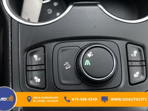 Used 2018 GMC Terrain SLE w/ Driver Convenience Package FWD image 25
