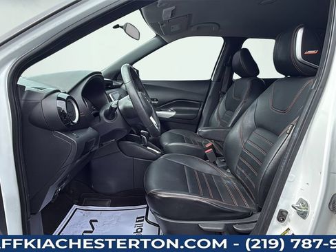 Used 2018 Nissan Kicks SR FWD image 21