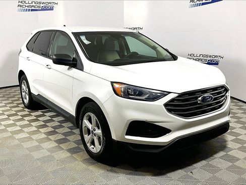 Used 2020 Ford Edge SE w/ Cargo Accessory Package image 3