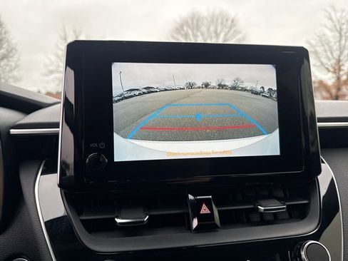 Used 2023 Toyota Corolla SE image 33