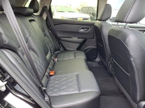 Used 2026 Nissan Rogue Platinum w/ Platinum Premium Package AWD/4WD image 13