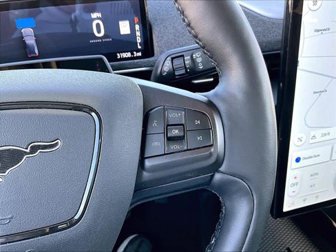 Used 2021 Ford Mustang Mach-E Premium image 24