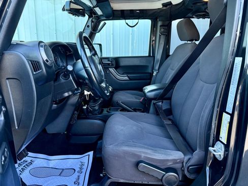 Used 2017 Jeep Wrangler Unlimited Sport w/ Quick Order Package 23S image 27