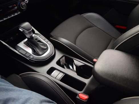 Used 2024 Kia Forte GT-Line image 12