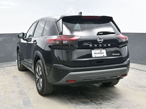 Used 2023 Nissan Rogue SV image 5