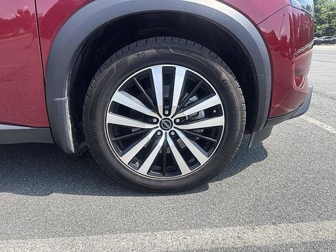 Certified 2023 Nissan Pathfinder Platinum AWD/4WD image 11