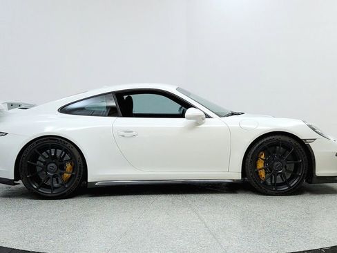 Used 2014 Porsche 911 GT3 image 6