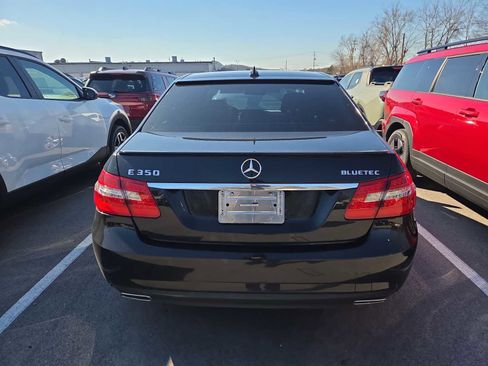 Used 2011 Mercedes-Benz E 350 BlueTEC Sedan image 6