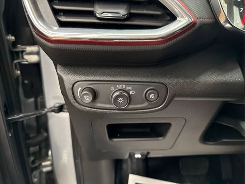 Used 2023 Chevrolet TrailBlazer RS w/ Sun and Liftgate Package image 26