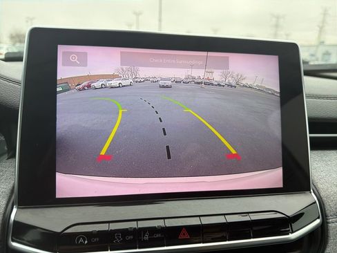 Used 2023 Jeep Compass Latitude w/ Convenience Group image 10