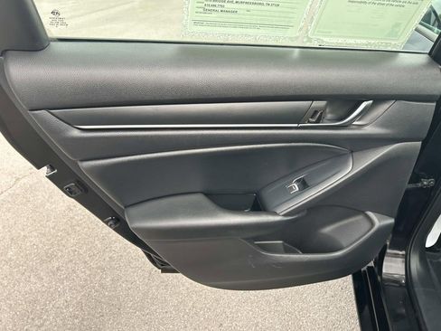 Used 2022 Honda Accord Sport image 17