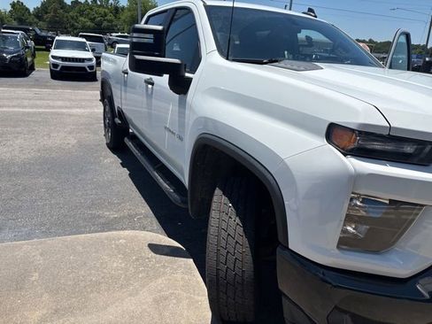 Used 2021 Chevrolet Silverado 2500 Custom w/ Custom Convenience Package AWD/4WD image 11