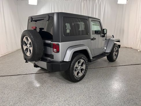 Used 2016 Jeep Wrangler Sahara AWD/4WD image 8
