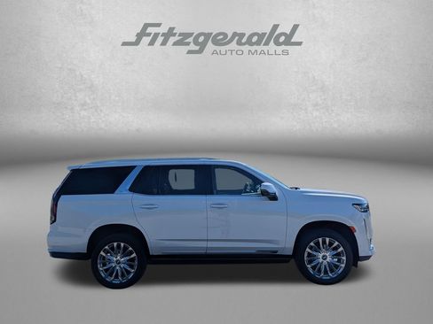 Used 2022 Cadillac Escalade Premium Luxury w/ Performance Package AWD/4WD image 4