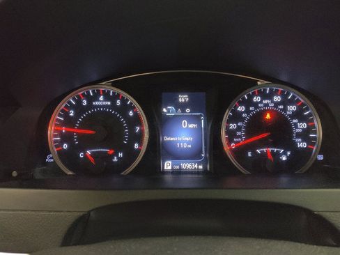 Used 2017 Toyota Camry SE image 23