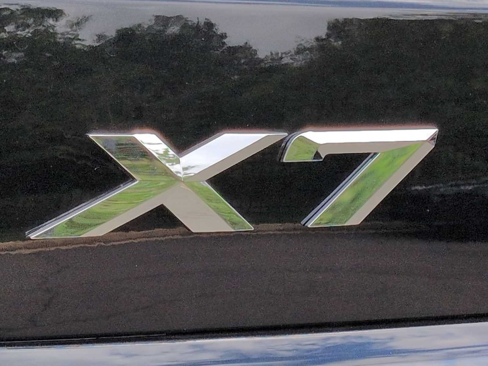Used 2027 BMW X7 xDrive40i w/ M Sport Package AWD/4WD image 13