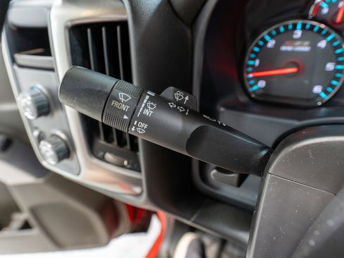 Used 2018 Chevrolet Silverado 1500 LT w/ All Star Edition image 26