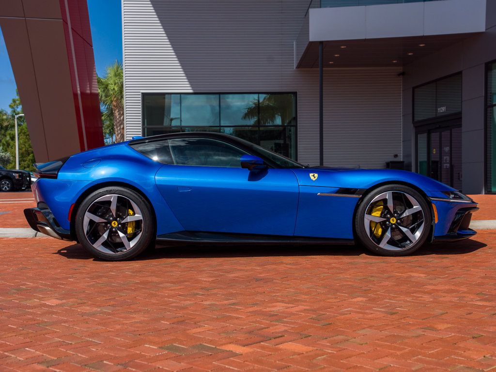 Certified 2025 Ferrari 12Cilindri RWD image 7