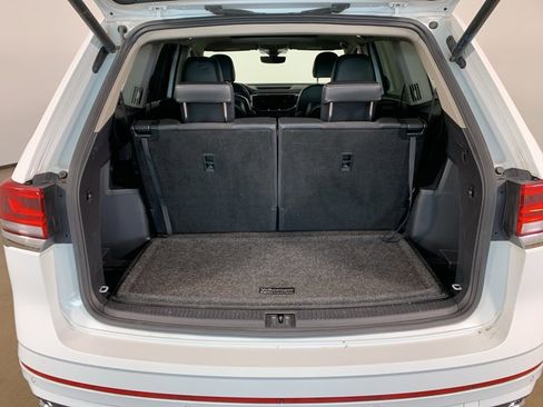 Used 2021 Volkswagen Atlas SEL R-Line image 15