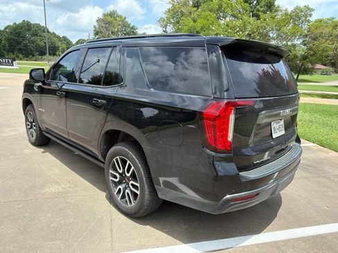 Used 2023 GMC Yukon AT4 w/ Technology Package AWD/4WD image 6