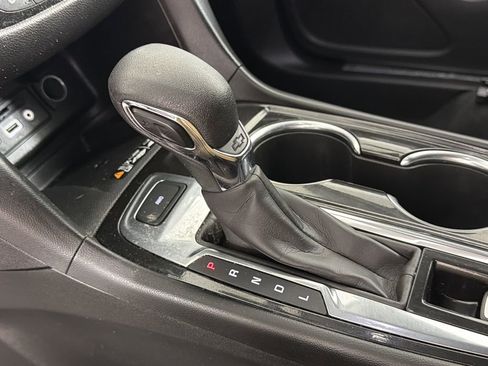 Used 2022 Chevrolet Equinox Premier image 31