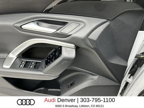 Used 2025 Audi Q5 Premium w/ 19" Wheel Package AWD/4WD image 13