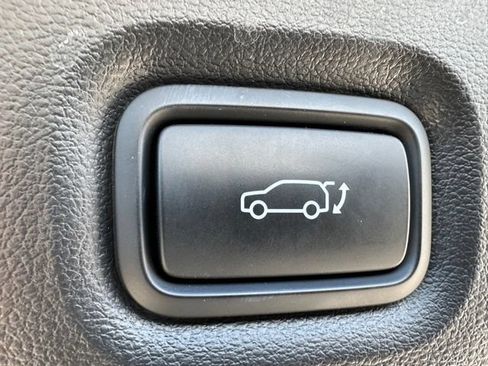 Used 2024 Hyundai Ioniq 5 SEL AWD/4WD image 11