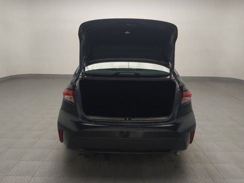 Used 2021 Toyota Corolla LE image 29