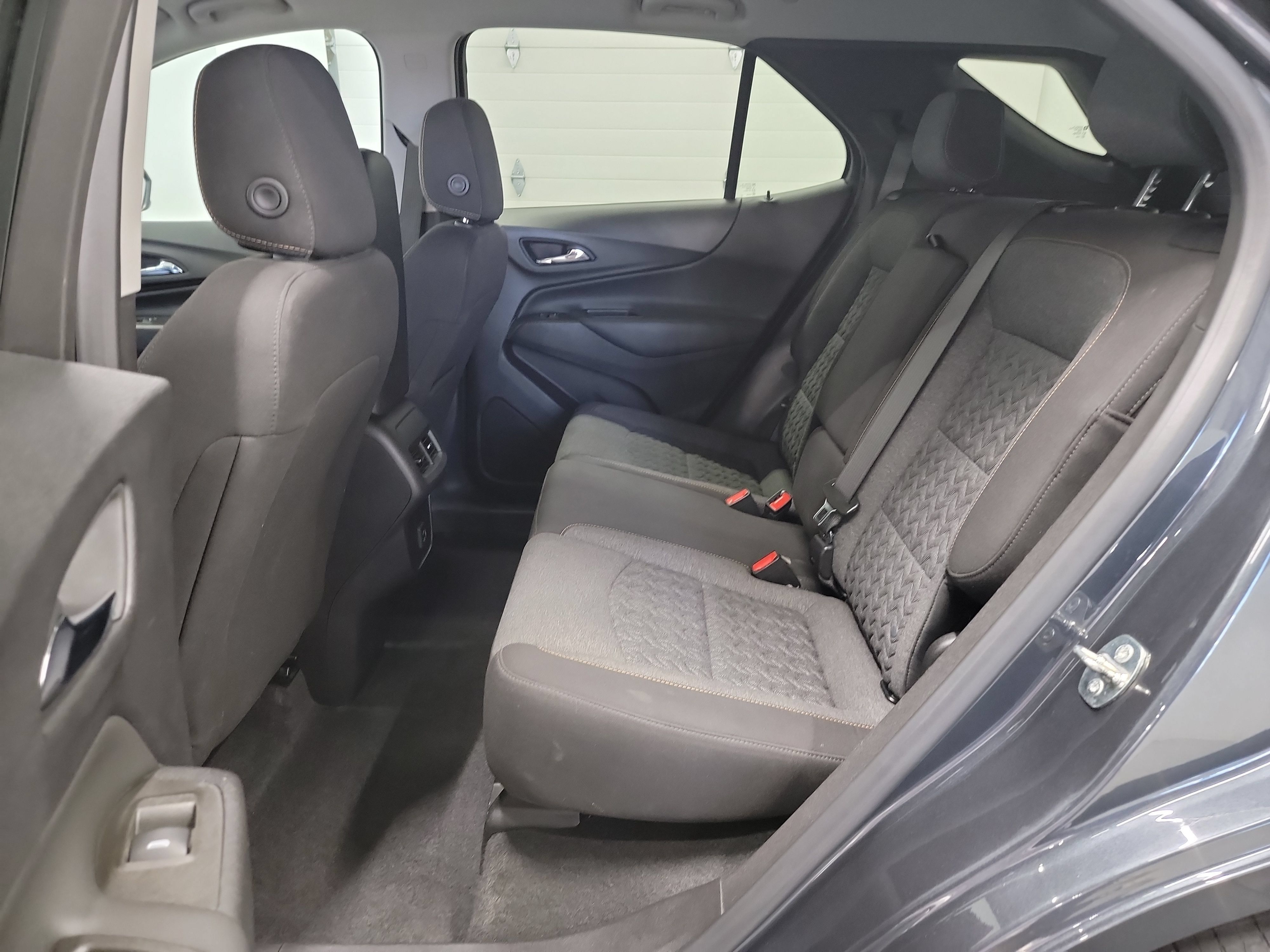 Used 2023 Chevrolet Equinox LT FWD image 27